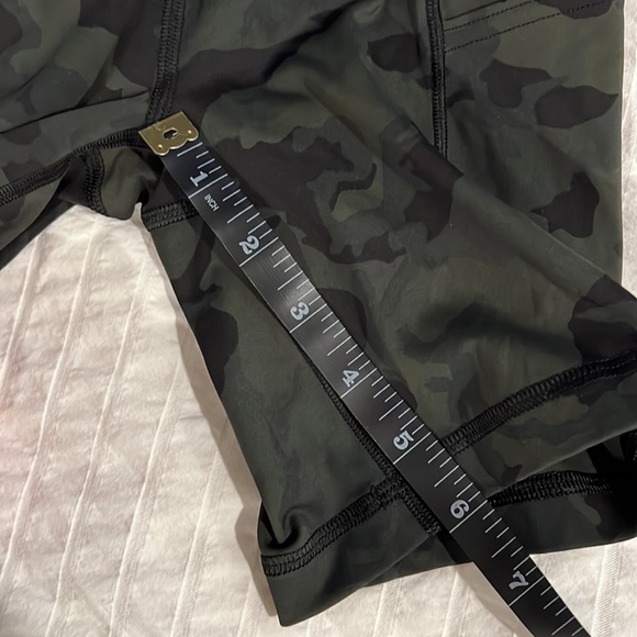 lululemon biker shorts - Picture 5 of 5